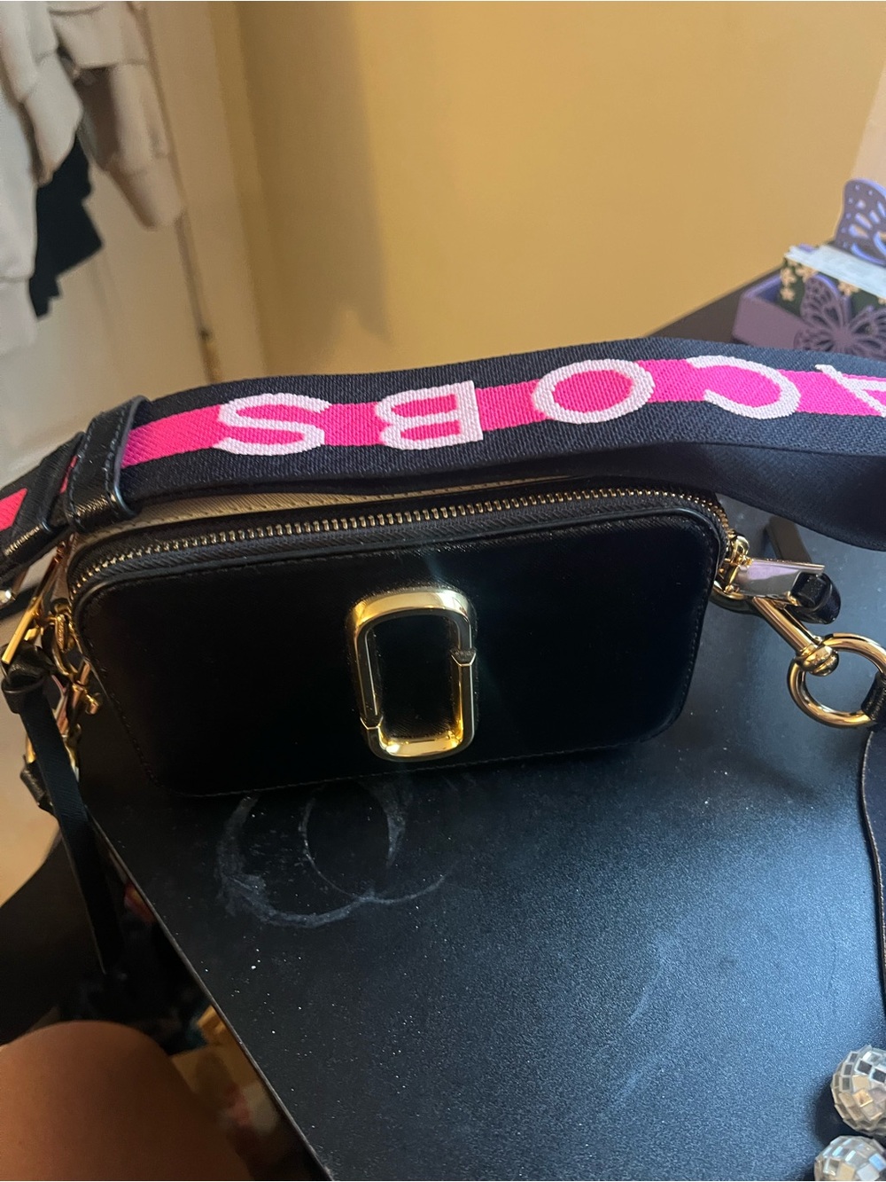 Marc Jacobs Black Crossbody Camera Bag with Pink Logo Strap - Picture 2 of 7